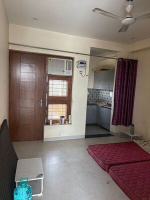 Living Room in 1 BHK Independent House at Sector 23 – for Rent