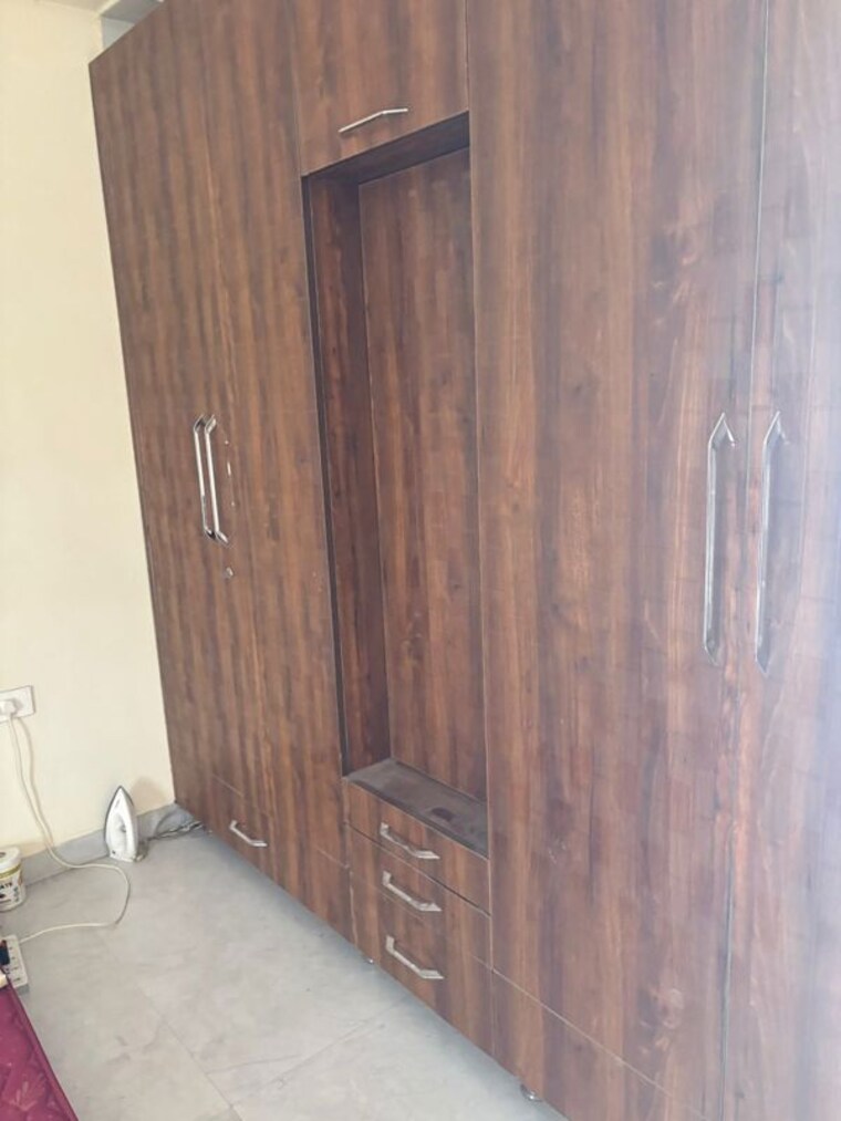undefined, sector 23 1 Bedroom 950 Sq.Ft. Independent House In Sector 23 Gurgaon 10553631