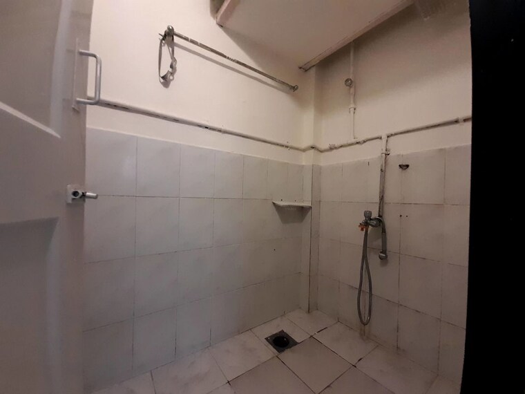 Bathroom, sunrise-chs-mhada 1 Bedroom 650 Sq.Ft. Apartment In Goregaon East Mumbai 10553643