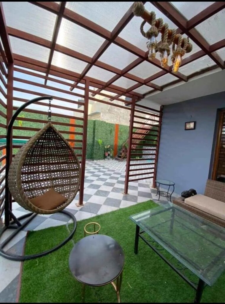 Balcony, chattarpur 1.5 Bedroom 600 Sq.Ft. Builder Floor In Chattarpur Delhi 10343132