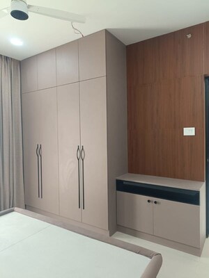 Room in 2 BHK Apartment at Aparna Zenon, Puppalaguda – for Rent