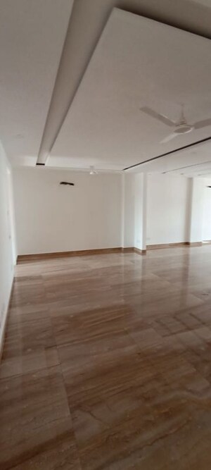 Room in 2 BHK Independent House at Sector 4 – for Rent