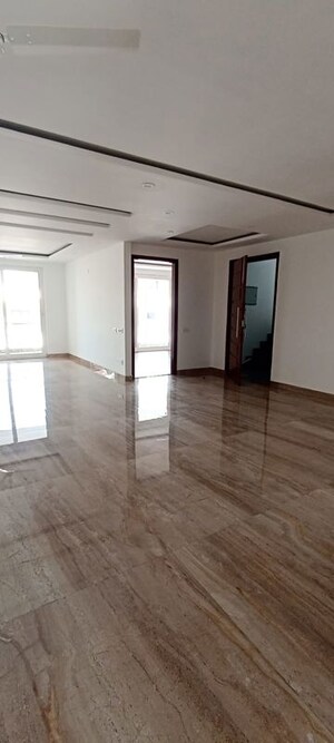 2 BHK Independent House For Rent in Sector 4