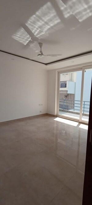 Room in 2 BHK Independent House at Sector 4 – for Rent