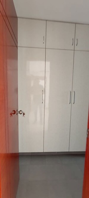Furnished Amenities in 2 BHK Independent House at Sector 4 – for Rent