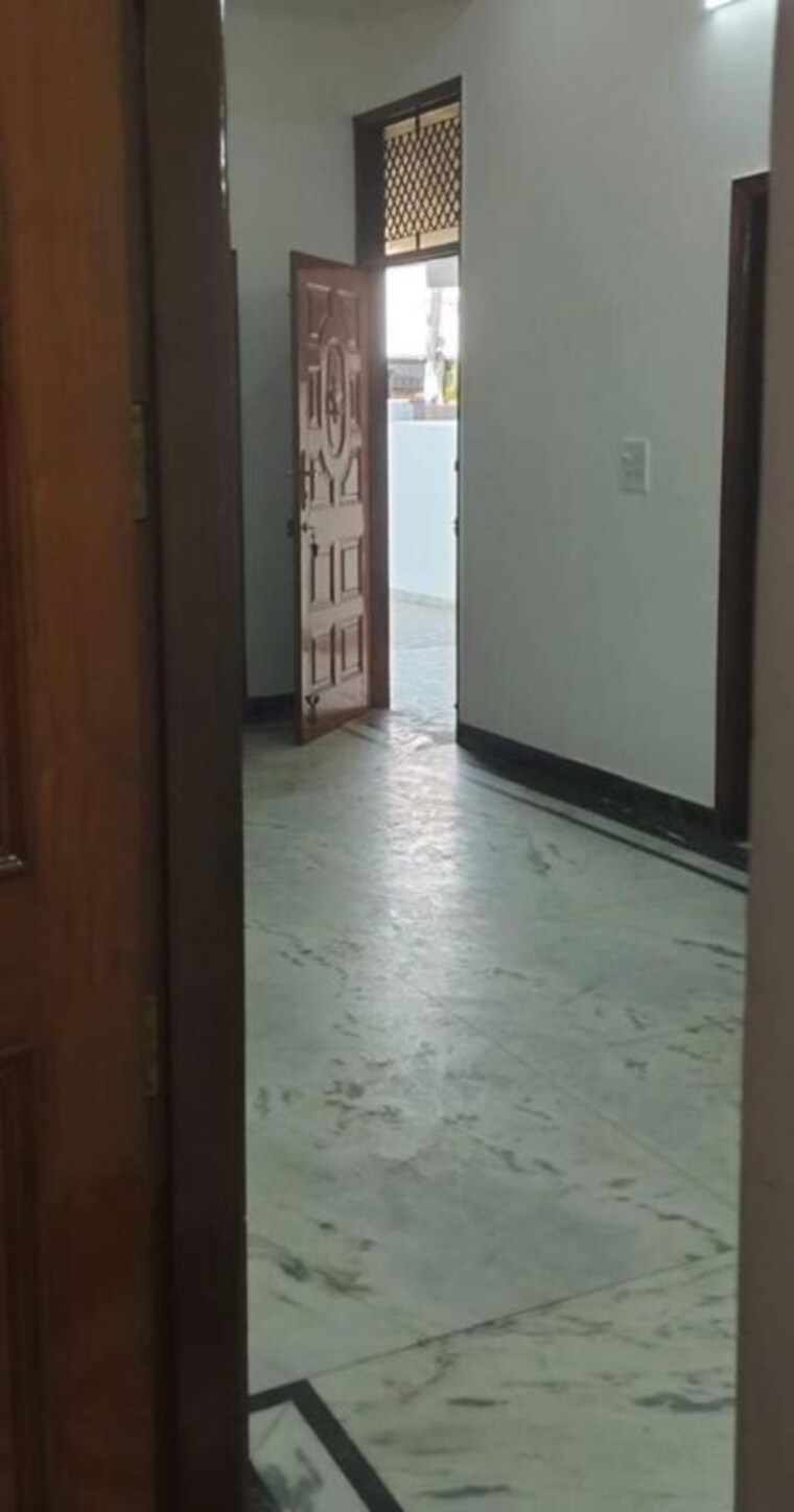 Room, sector 4 2 Bedroom 1678 Sq.Ft. Independent House In Sector 4 Gurgaon 10553676