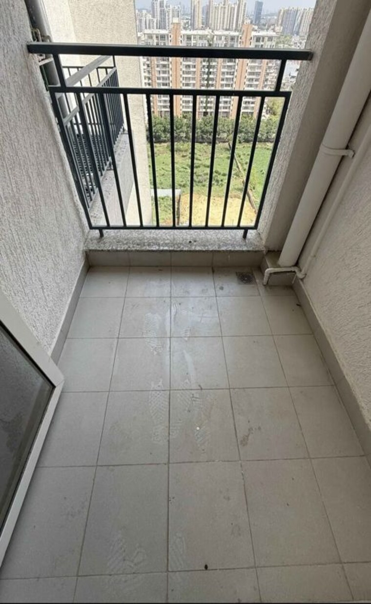 Balcony, godrej-air-sector-85 3 Bedroom 1829 Sq.Ft. Apartment In Sector 85 Gurgaon 10553675