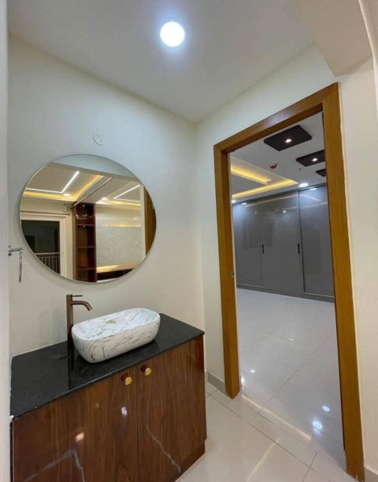 Bathroom, lodha-bellezza-sky-villas 3 Bedroom 3500 Sq.Ft. Apartment In Kukatpally Hyderabad 10553685