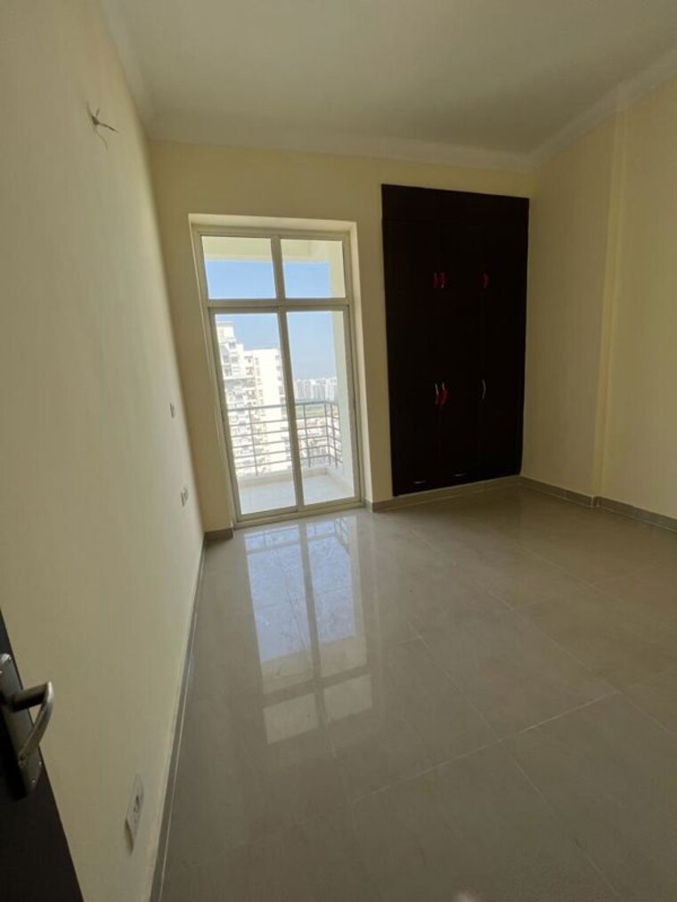 Room, sector 31 3 Bedroom 2000 Sq.Ft. Independent House In Sector 31 Noida 10553693