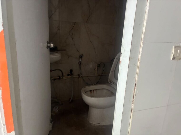 Bathroom, sector 34 2 Bedroom 1500 Sq.Ft. Independent House In Sector 34 Noida 10553702