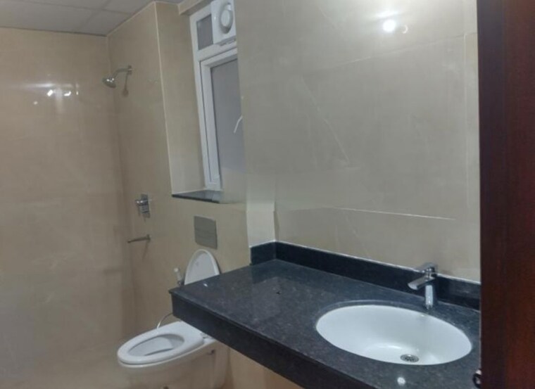Bathroom, sushant golf city 2 Bedroom 1600 Sq.Ft. Apartment In Sushant Golf City Lucknow 10553749