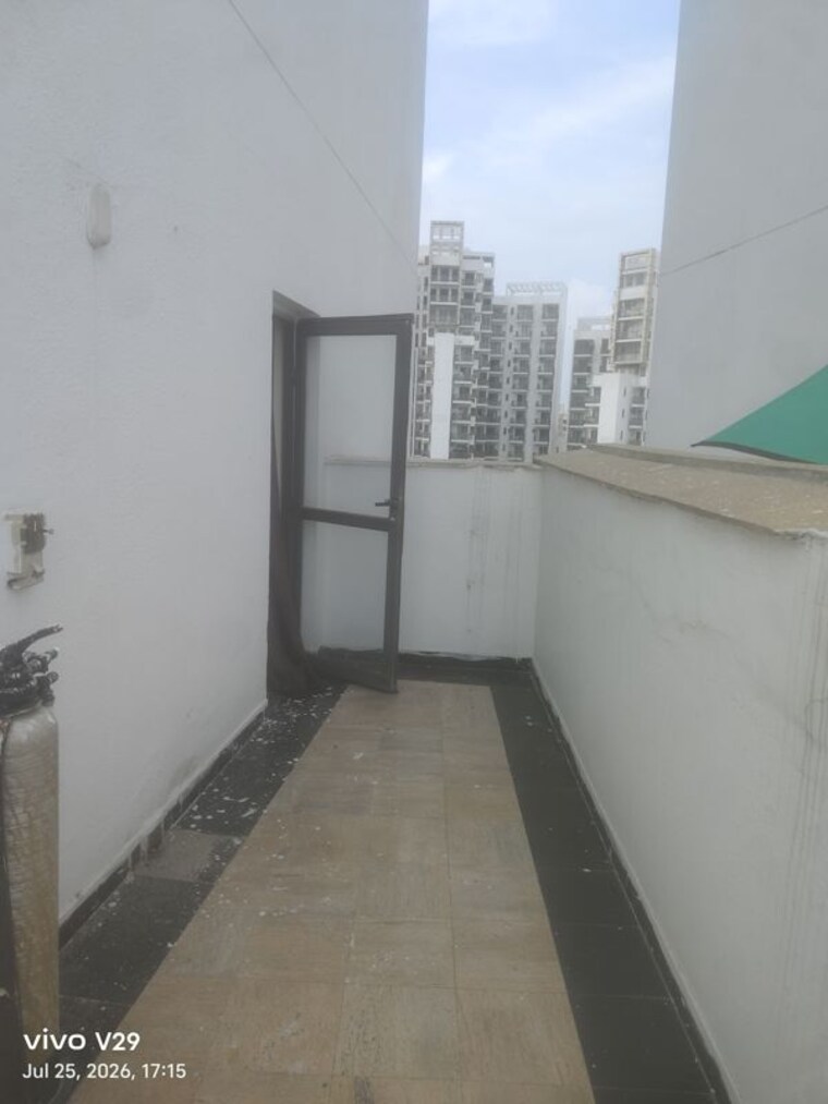 Kitchen, unitech-uniworld-gardens 3 Bedroom 2100 Sq.Ft. Apartment In Sector 47 Gurgaon 10553745