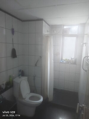 Bathroom in 3 BHK Apartment at Unitech Uniworld Gardens, Sector 47 – for Rent