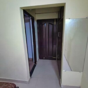 Room in 3 BHK Apartment at Butler Colony – for Rent