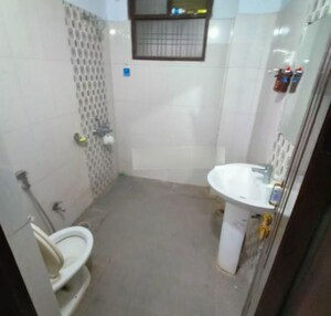 Bathroom in 3 BHK Apartment at Butler Colony – for Rent