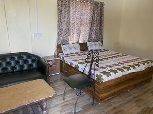 Living Room in 1 RK Independent House at Sector 10 – for Rent