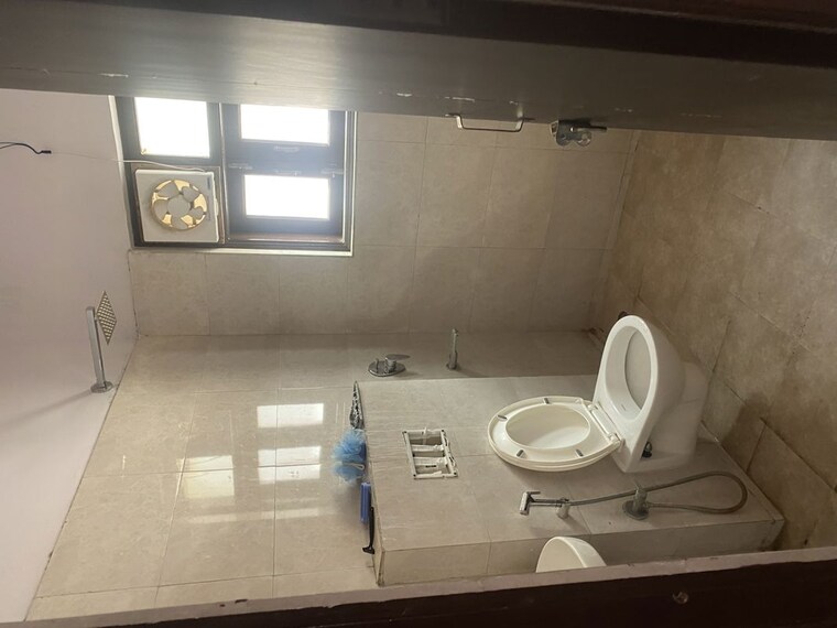 Bathroom, sector 10 1 RK 600 Sq.Ft. Independent House In Sector 10 Gurgaon 10553800