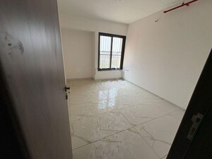 Room in 3 BHK Apartment at Kohinoor Sapphire, Tathawade – for Rent