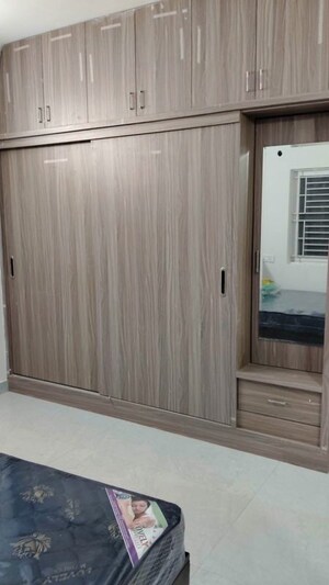 Room in 2 BHK Apartment at Krishna Residency Kadubeesanahalli, Kadubeesanahalli – for Rent