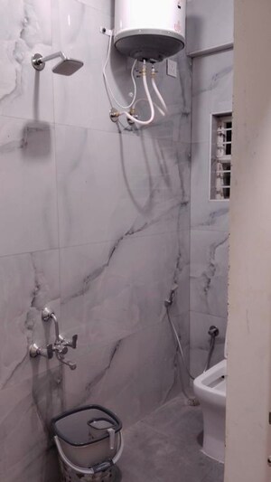 Bathroom in 2 BHK Apartment at Krishna Residency Kadubeesanahalli, Kadubeesanahalli – for Rent