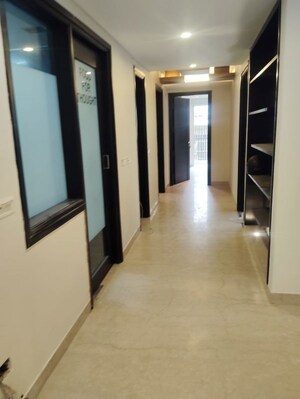 Building Lobby in 4 BHK Builder Floor at Safdarjung Development Area – for Rent