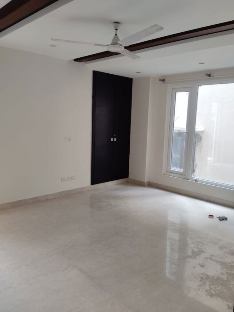 Room, safdarjung development area 4 Bedroom 2600 Sq.Ft. Builder Floor In Safdarjung Development Area Delhi 10553864