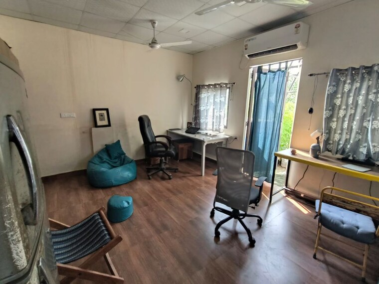 Gym, east of kailash 1 RK 600 Sq.Ft. Builder Floor In East Of Kailash Delhi 10553874