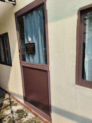 Furnished Amenities in 1 RK Builder Floor at East Of Kailash – for Rent