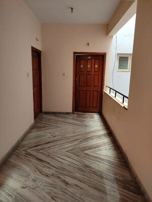 Room in 4 BHK Independent House at Sector 33 – for Sale