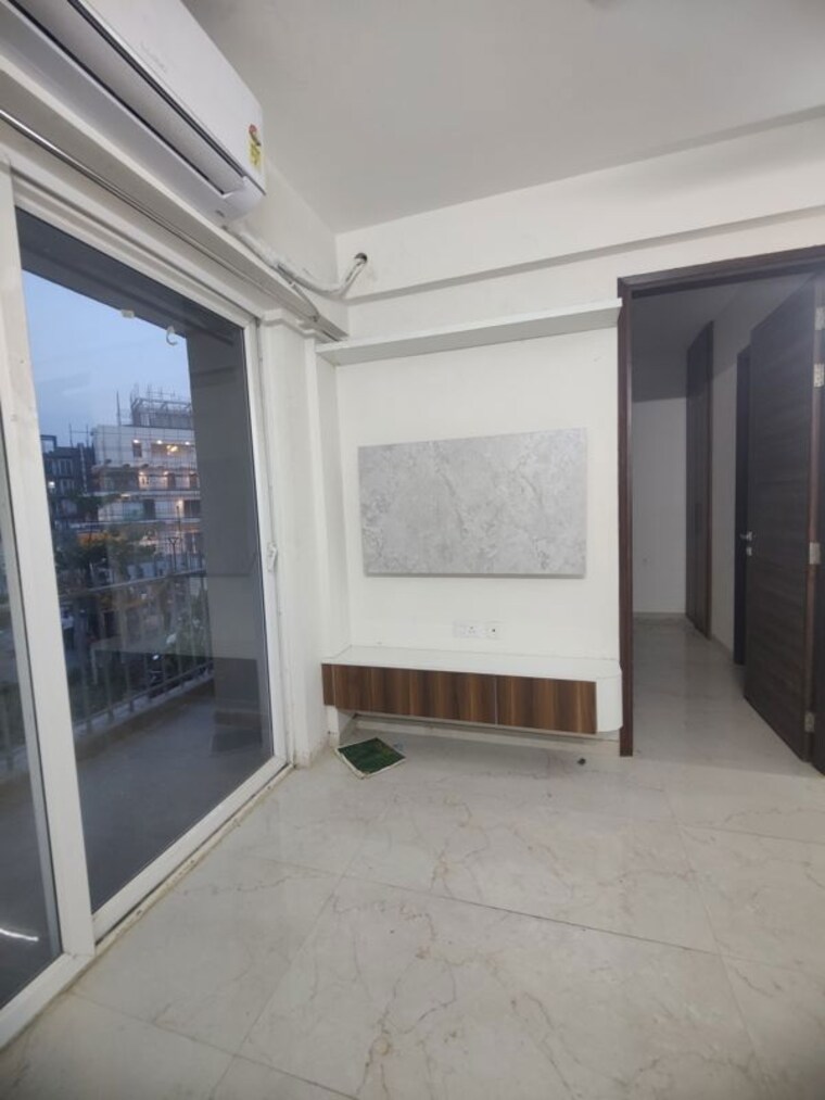 Room, dda-delhi-dwarka-awas-yojna 2 Bedroom 40 Sq.Yd. Apartment In Sector 21 Dwarka Delhi 10553906