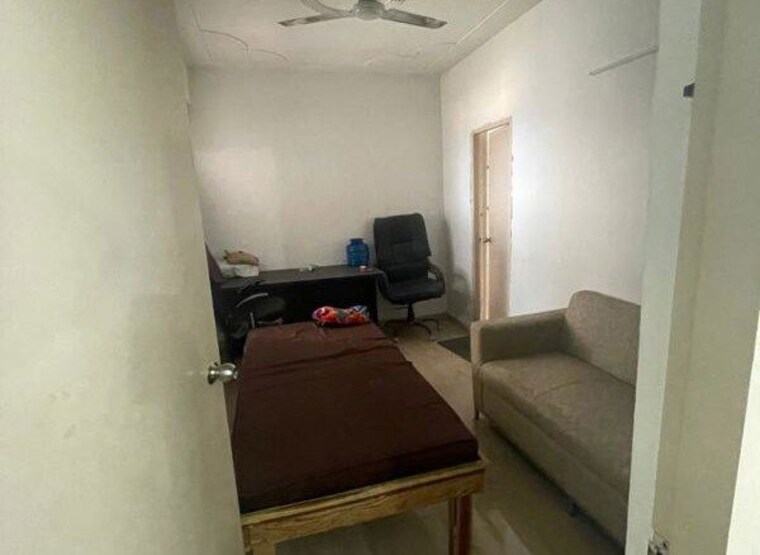 Bedroom, advitya-plaza 1 Bedroom 342 Sq.Ft. Apartment In Sector 143 Faridabad 10553918