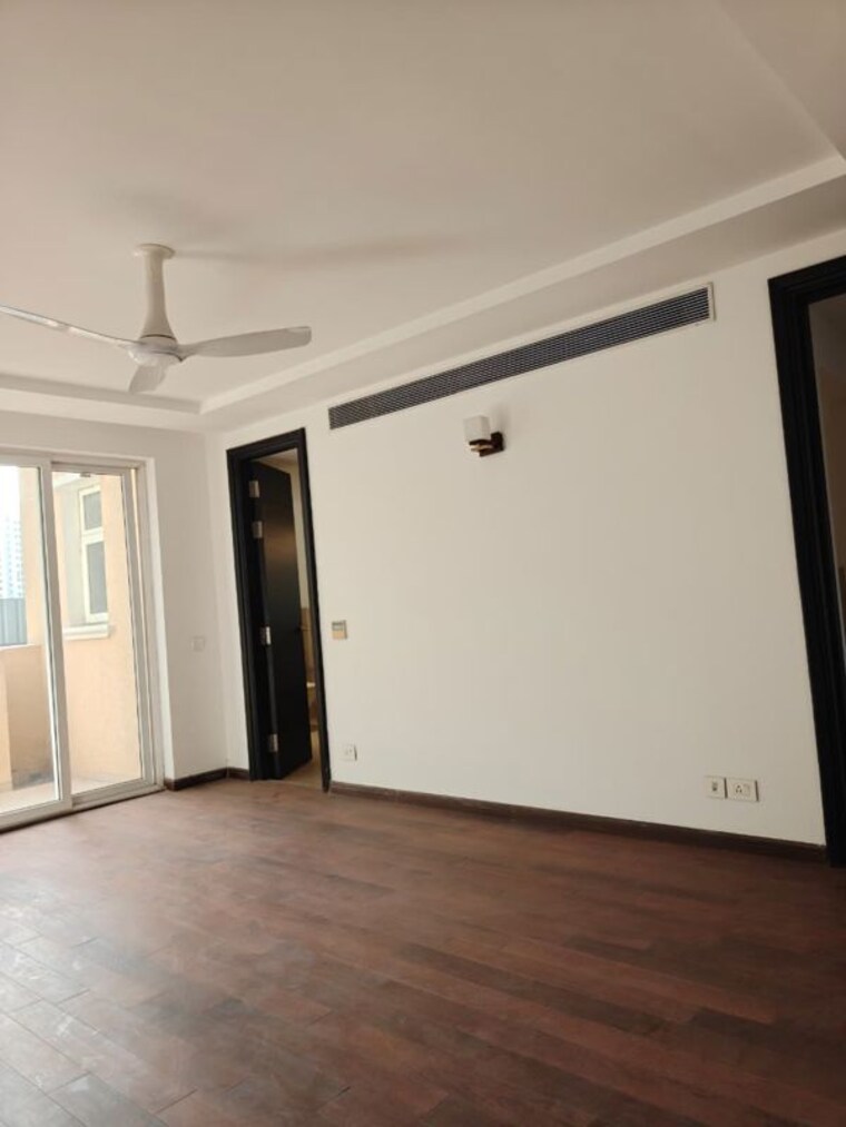 Room, emaar-marbella 5 Bedroom 361 Sq.Yd. Villa In Sector 66 Gurgaon 10553946
