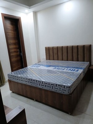 Bedroom in 2 BHK Builder Floor at Ardee City, Sector 52 – for Rent