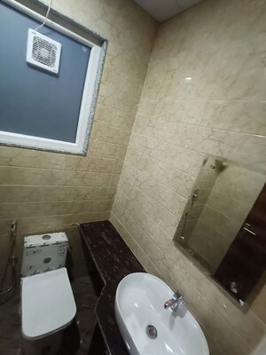 Bathroom in 2 BHK Builder Floor at Ardee City, Sector 52 – for Rent