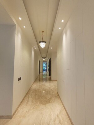 4 BHK Builder Floor – Entrance View at Kailash Colony - for Rent