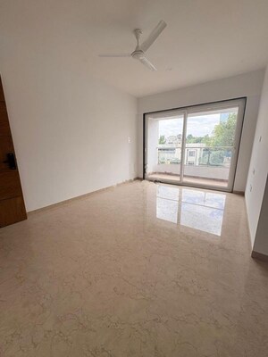 Room in 2 BHK Apartment at Northcape Venicia, Baner – for Rent