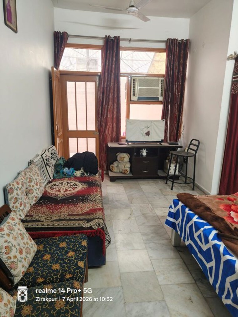 Living Room, raglan-gulmohar-trends 5 Bedroom 1650 Sq.Ft. Independent House In Dhakoli Zirakpur 10553997