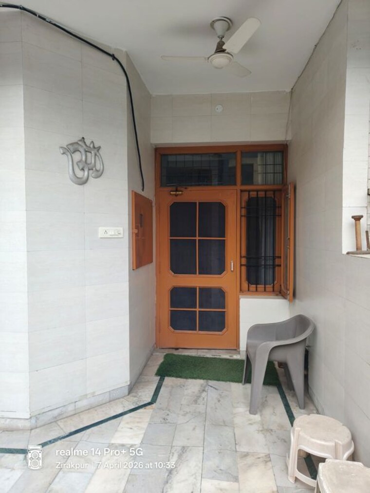 Kitchen, raglan-gulmohar-trends 5 Bedroom 1650 Sq.Ft. Independent House In Dhakoli Zirakpur 10553997