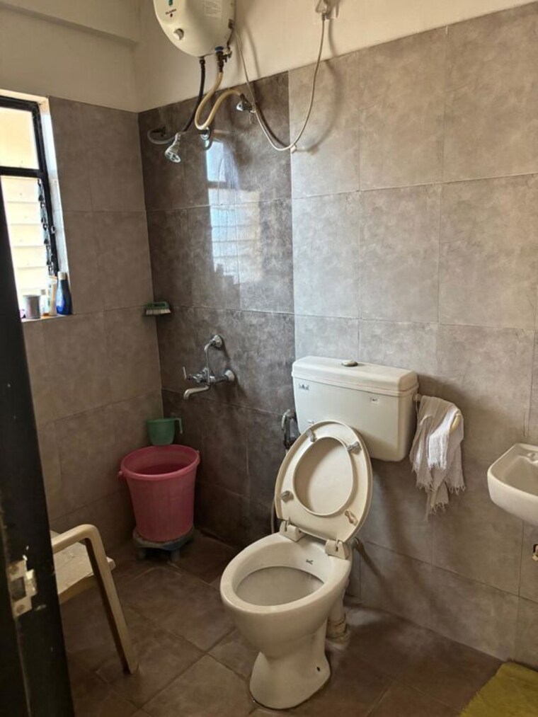 Bathroom, kolte-patil-margosa-heights 3 Bedroom 1600 Sq.Ft. Apartment In Mohammadwadi Pune 10553995