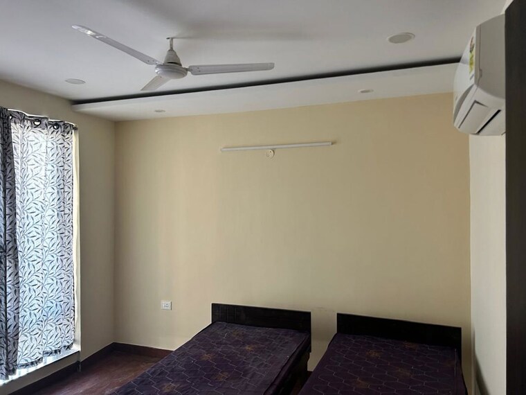 Room, utrathiya 3 Bedroom 2250 Sq.Ft. Apartment In Utrathiya Zirakpur 10554009