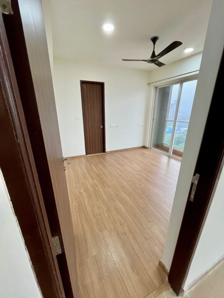 Room, indiabulls-one-indiabulls 1 Bedroom 500 Sq.Ft. Apartment In Pokhran Road No Two Thane 10553996