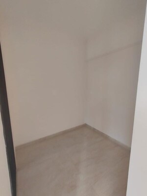 Room in 4 BHK Apartment at Kolte Patil Life Republic Sound of Soul, Hinjewadi – for Rent