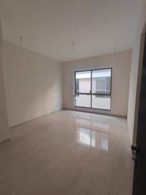 Room in 4 BHK Apartment at Kolte Patil Life Republic Sound of Soul, Hinjewadi – for Rent