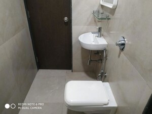 Bathroom in 4 BHK Apartment at Aarey Road – for Rent