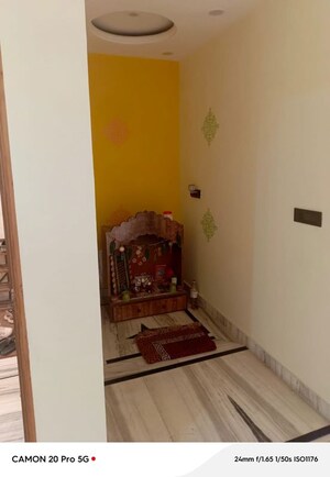 Furnished Amenities in 3 BHK Builder Floor at Ansal Plaza Sector-23, Sector 23 – for Rent