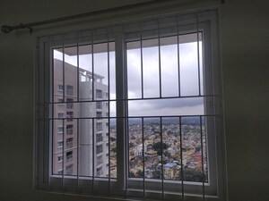 Room in 3 BHK Apartment at Prestige Park Square, Bannerghatta Road – for Rent