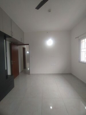 Room in 3 BHK Apartment at Prestige Park Square, Bannerghatta Road – for Rent