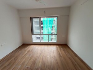 Room in 4 BHK Apartment at Arihant Balaji Pride, Chembur – for Rent