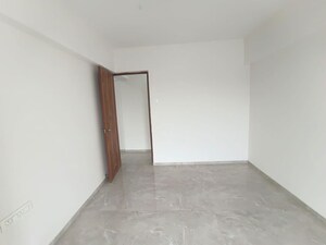 Room in 4 BHK Apartment at Arihant Balaji Pride, Chembur – for Rent