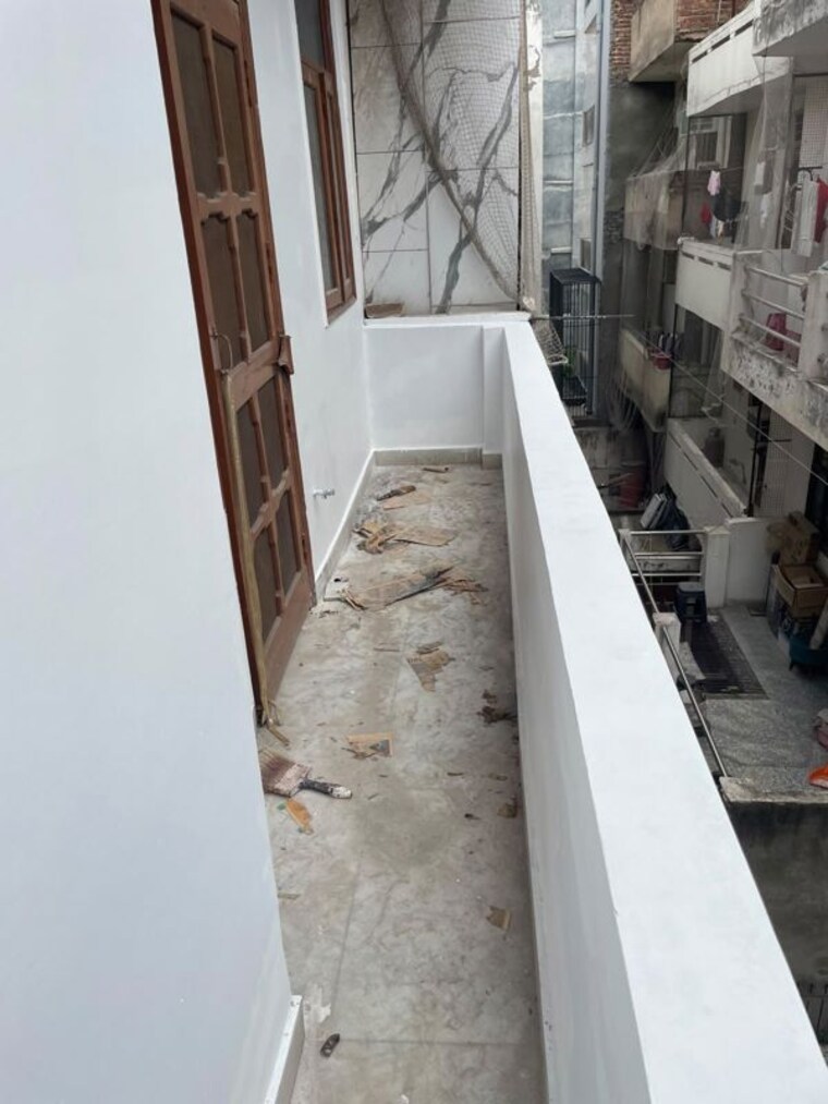 Balcony, sector 47 1 Bedroom 300 Sq.Ft. Builder Floor In Sector 47 Gurgaon 10554046